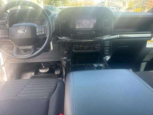 Oxford White 2023 Ford F-150 XL