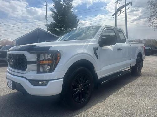 Oxford White 2023 Ford F-150 XL