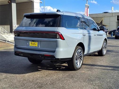 2025 Lincoln Navigator Reserve