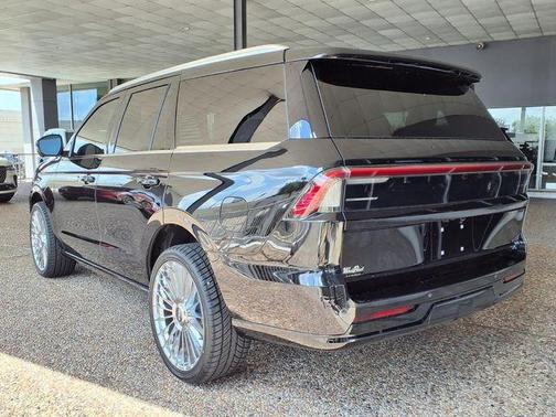 Black Metallic 2026 Lincoln Navigator Reserve