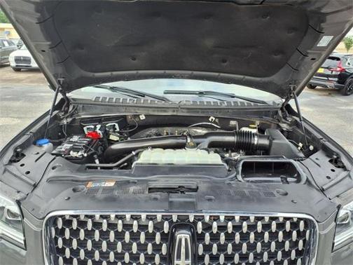 2022 Lincoln Navigator L Black Label