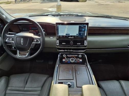 2022 Lincoln Navigator L Black Label