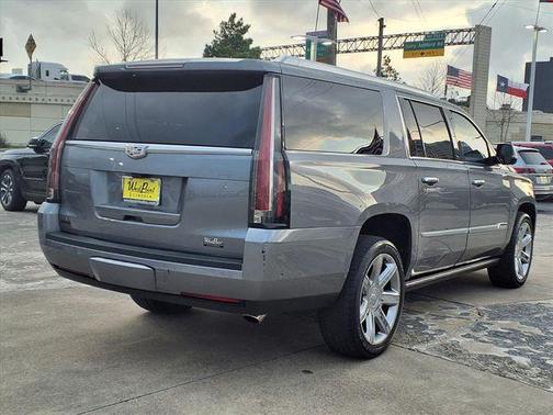 2018 Cadillac Escalade ESV Premium Luxury