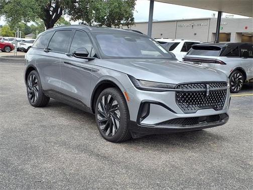 2025 Lincoln Nautilus Reserve