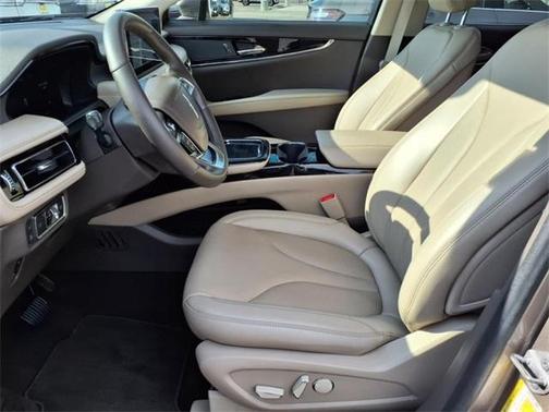 2021 Lincoln Nautilus Standard