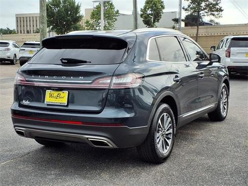2022 Lincoln Nautilus Standard