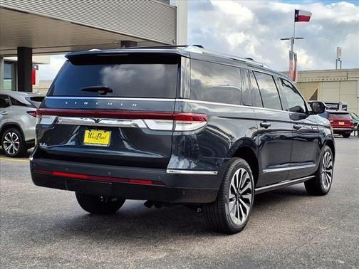2024 Lincoln Navigator L Reserve