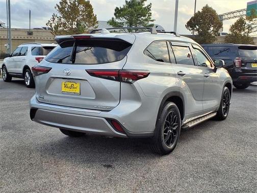 2024 Toyota Highlander Platinum