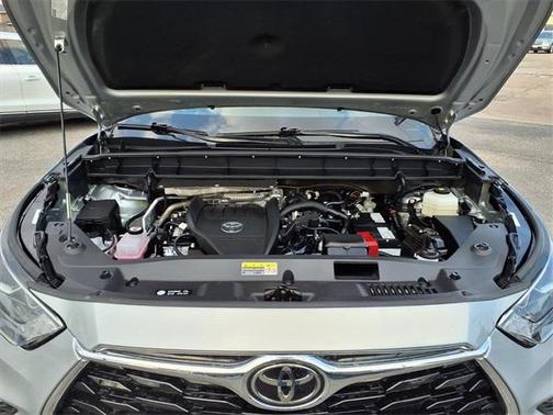 2024 Toyota Highlander Platinum