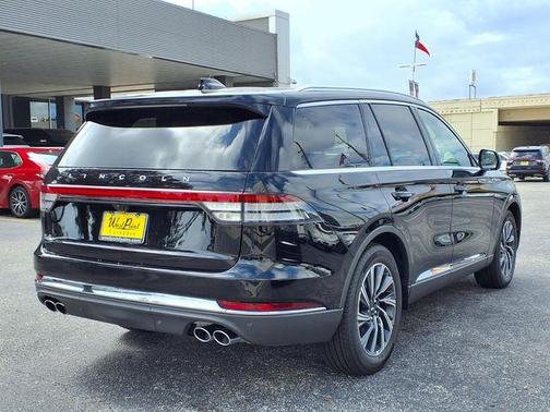 Black Metallic 2026 Lincoln Aviator Premiere