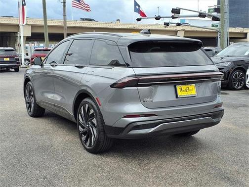 2025 Lincoln Nautilus Reserve