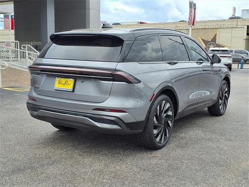 2025 Lincoln Nautilus Reserve