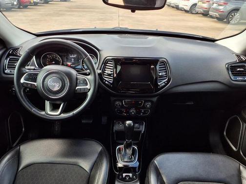 Diamond Black 2019 Jeep Compass Altitude