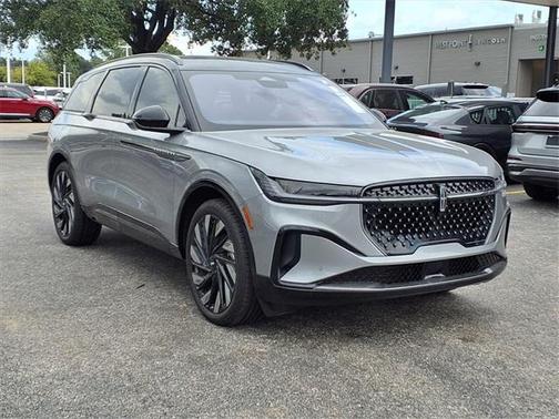 2025 Lincoln Nautilus Reserve