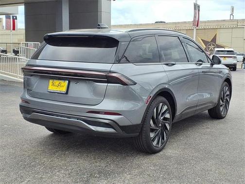 2025 Lincoln Nautilus Reserve