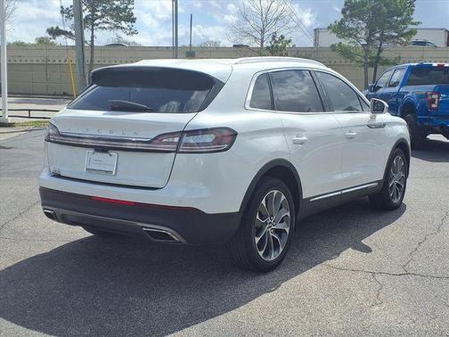 2023 Lincoln Nautilus Standard