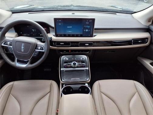 2022 Lincoln Nautilus Standard