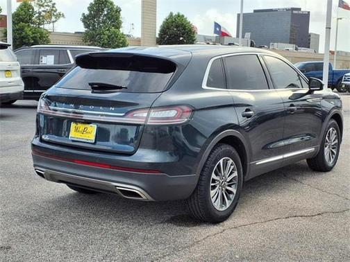 2022 Lincoln Nautilus Standard