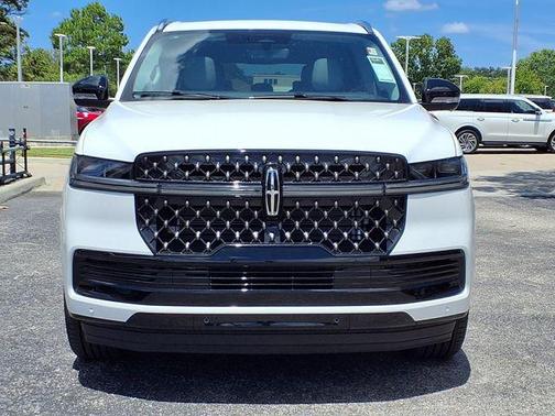 White Metallic 2027 Lincoln Navigator Black Label