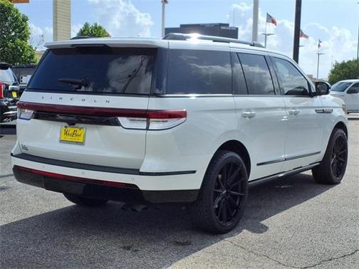2023 Lincoln Navigator Reserve