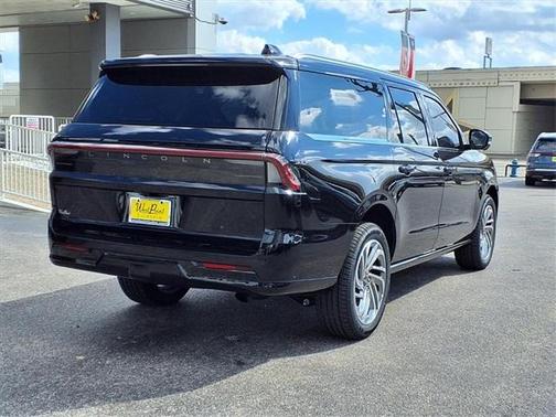 2025 Lincoln Navigator L Reserve