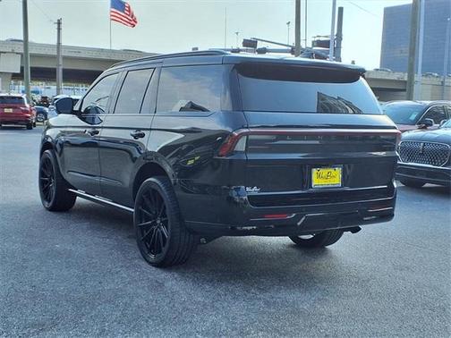 2025 Lincoln Navigator Reserve