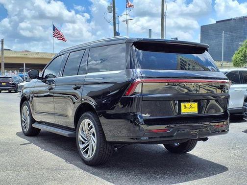 Black Metallic 2026 Lincoln Navigator Premiere