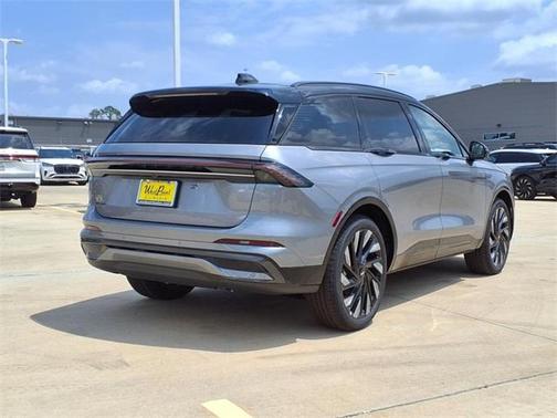 2025 Lincoln Nautilus Reserve