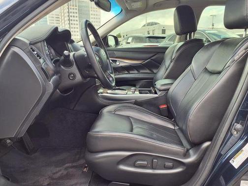 2019 INFINITI Q70L 3.7 LUXE