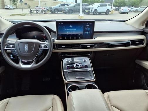 2022 Lincoln Nautilus Standard