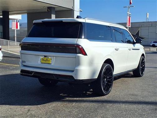 2025 Lincoln Navigator L Reserve
