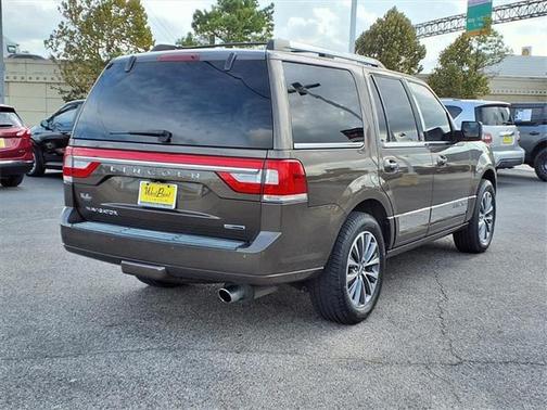 2016 Lincoln Navigator Select