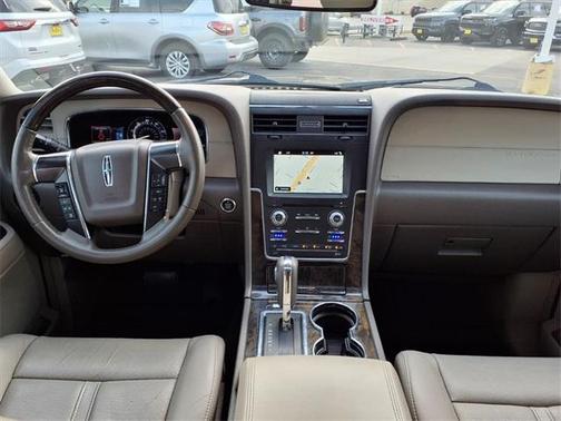 2016 Lincoln Navigator Select