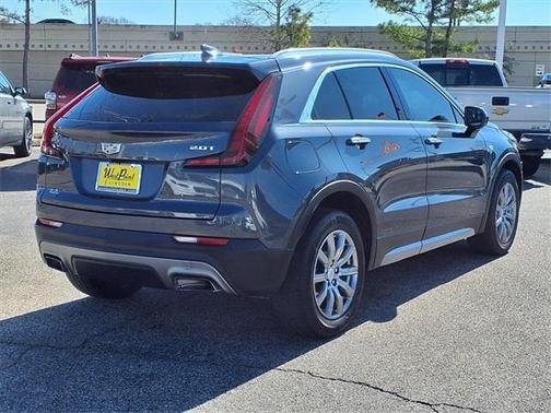 2019 Cadillac XT4 Premium Luxury