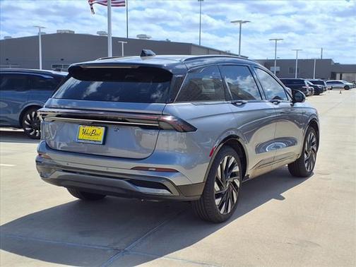 2025 Lincoln Nautilus Reserve