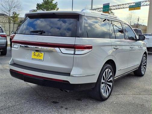 2022 Lincoln Navigator Reserve