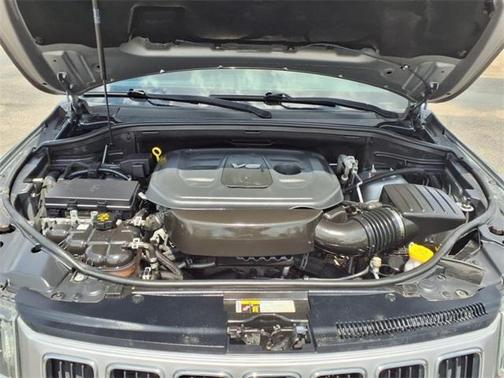 2016 Jeep Grand Cherokee Laredo