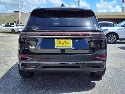 Black Metallic 2026 Lincoln Nautilus Reserve