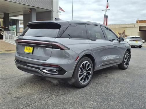 2025 Lincoln Nautilus Reserve