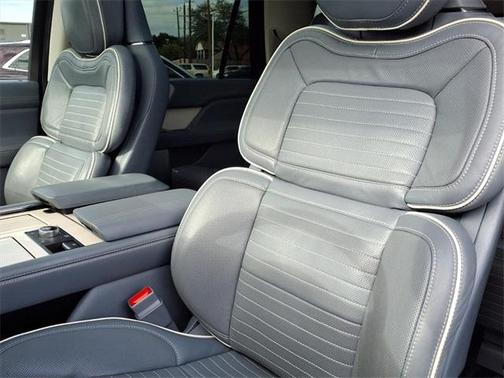 2023 Lincoln Navigator Black Label