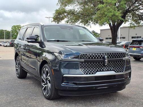 Blue Metallic 2026 Lincoln Navigator Reserve