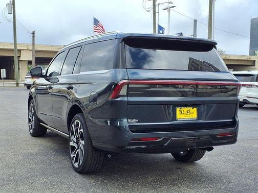 Blue Metallic 2026 Lincoln Navigator Reserve