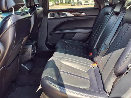 Ruby Red Metallic Tinted Clearcoat 2019 Lincoln MKZ Reserve II