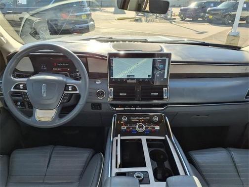 2022 Lincoln Navigator L Black Label