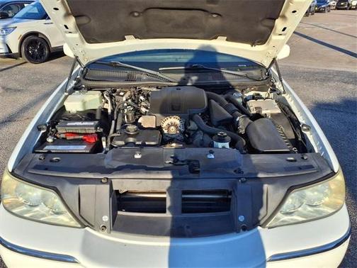 2006 Lincoln Town Car Signature