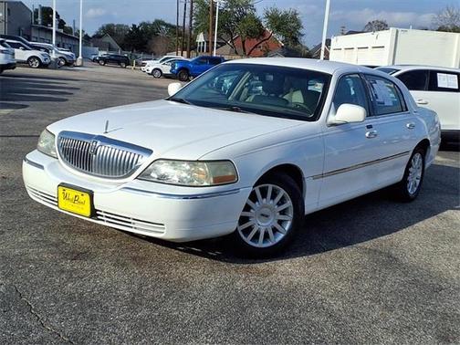 2006 Lincoln Town Car Signature