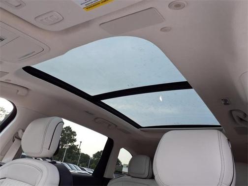 2025 Lincoln Nautilus Black Label