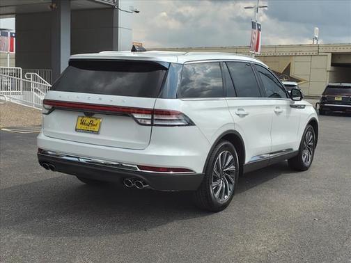 2025 Lincoln Aviator Premiere