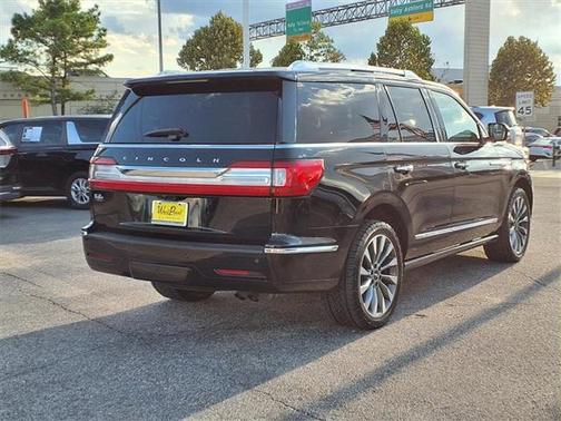 2019 Lincoln Navigator Select