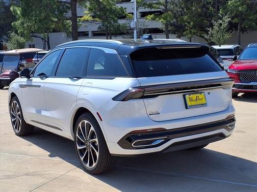 2025 Lincoln Nautilus Black Label